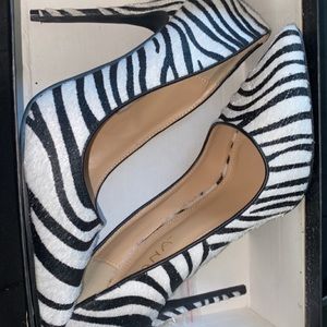 Zebra heels